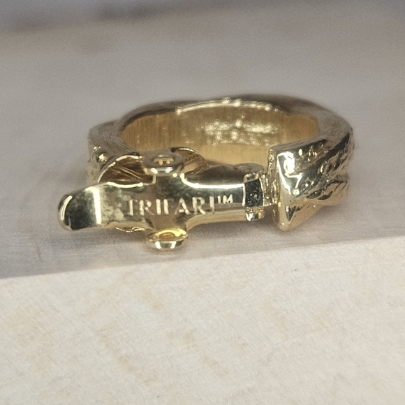 Vintage 1980s Trifari Gold Tone Textured Braided Clip-On Hoop Earrings EUC 3/4" - Picture 8 of 9